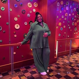 Meet your Posher, Jasmin Fashion